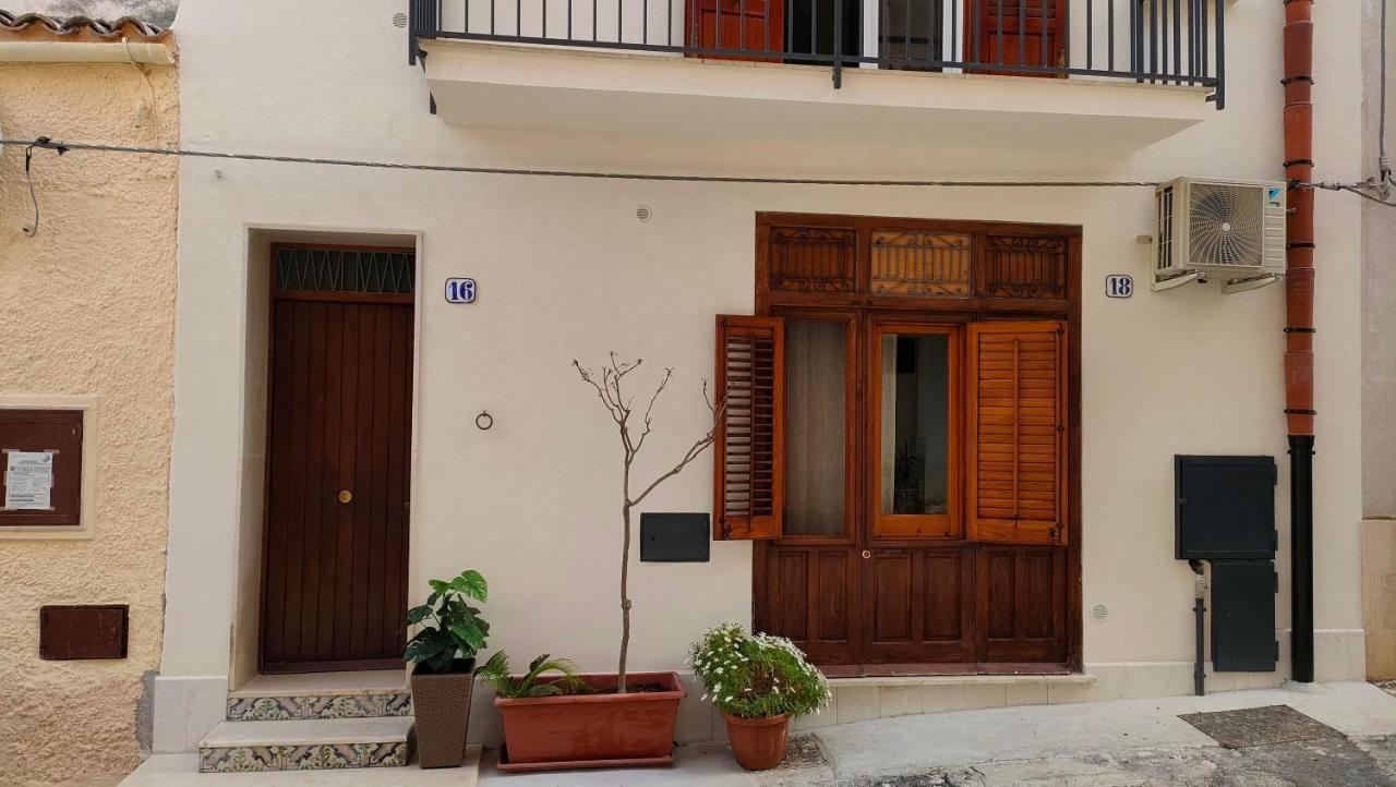 Casa Vacanze Gloria Castellammare del Golfo Exterior photo